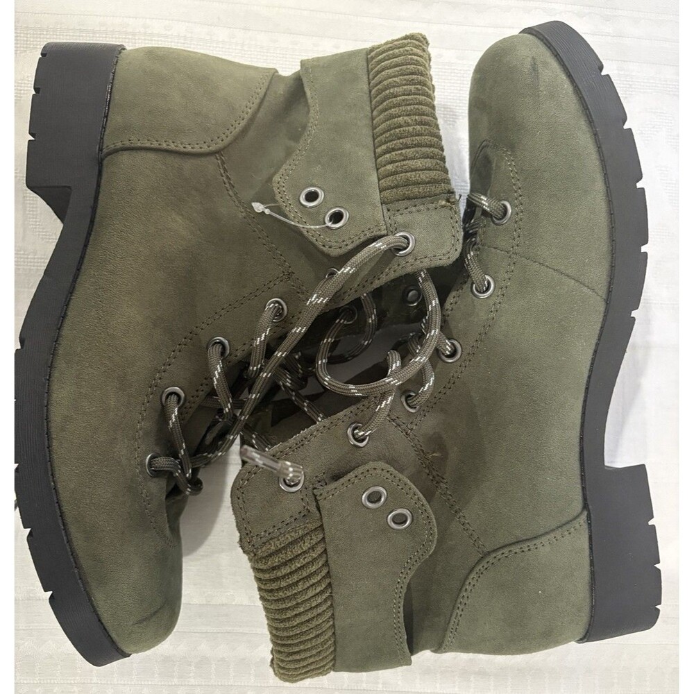 St. John's Bay Combat Boots Olive Green Lace Up Women's Size 8 Hiking Military
